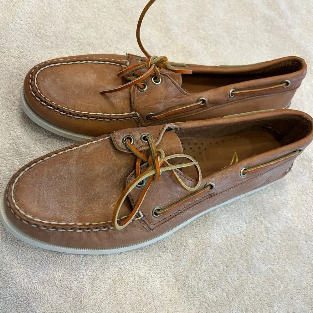 Sperry Tan Leather Boat Shoes
